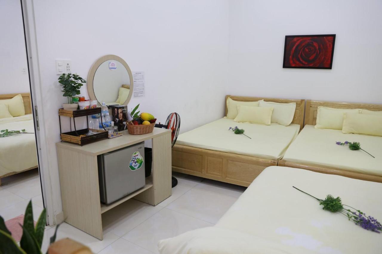 Strawberry Hotel Dalat Buitenkant foto
