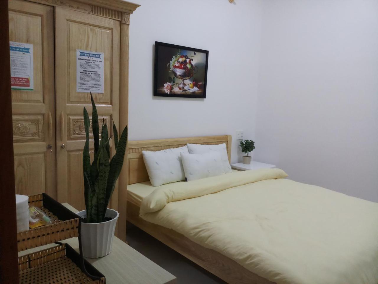 Strawberry Hotel Dalat Buitenkant foto